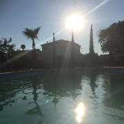 Domaine tour rosee piscine 1